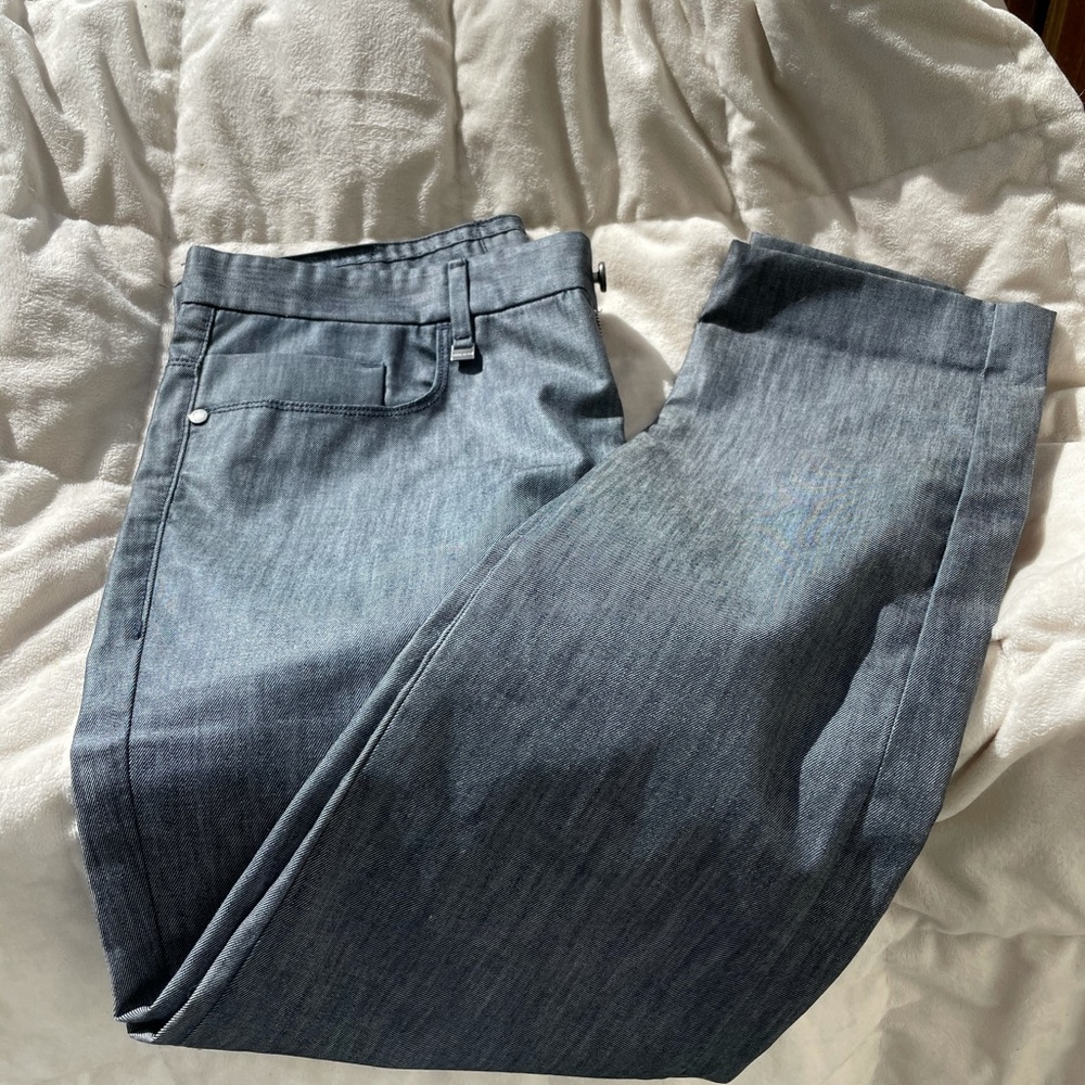 Hugo Boss men’s tailored jeans size 33
